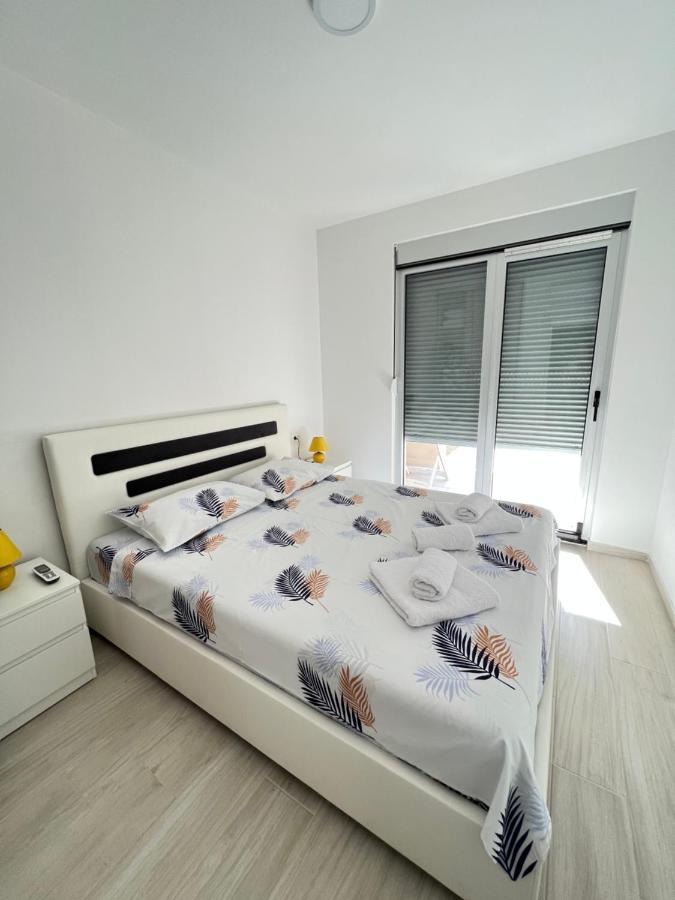 Apartment With Terrace And Private Parking Котор Экстерьер фото