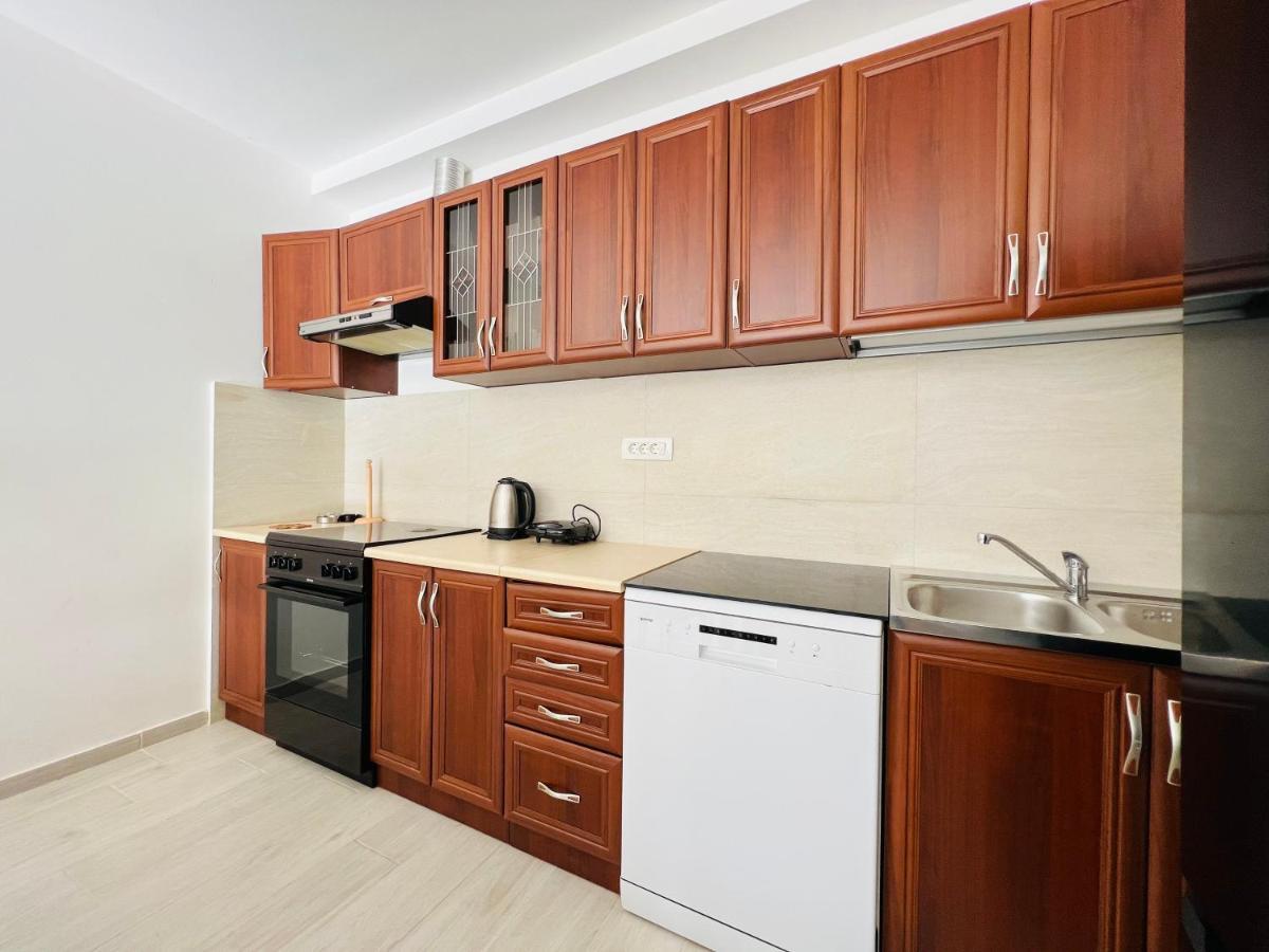 Apartment With Terrace And Private Parking Котор Экстерьер фото