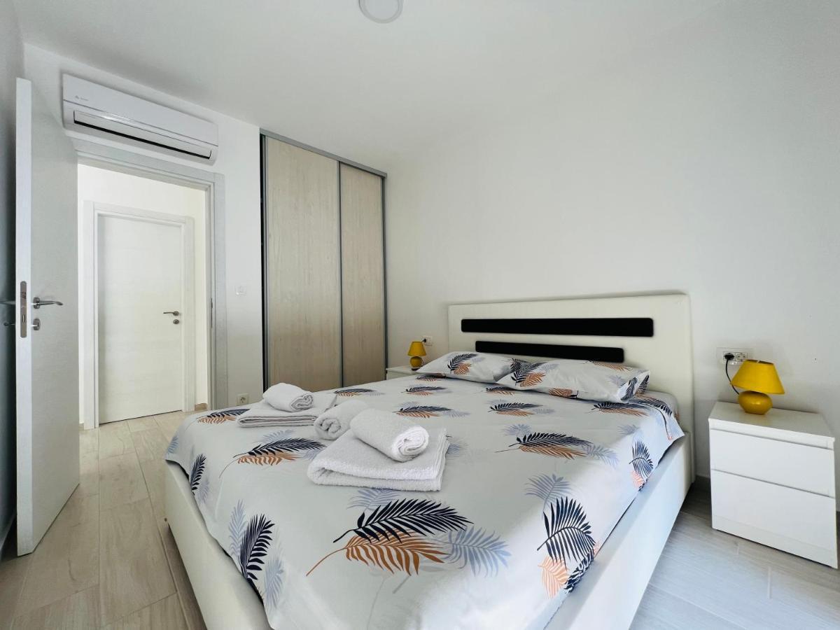 Apartment With Terrace And Private Parking Котор Экстерьер фото
